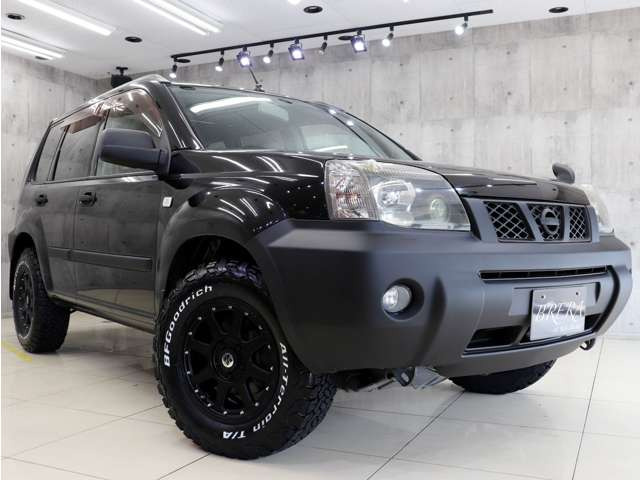 どの角度から見ても、迫力のフォルムに仕上がっております。