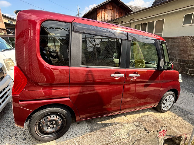 ★自社認証工場★当店は、中国陸運局認証工場を完備しております!自社で仕入れした車を整備、車検も行い、店頭に並べております!万が一の修理の際も、当店で対応可能ですので安心してお求めください!