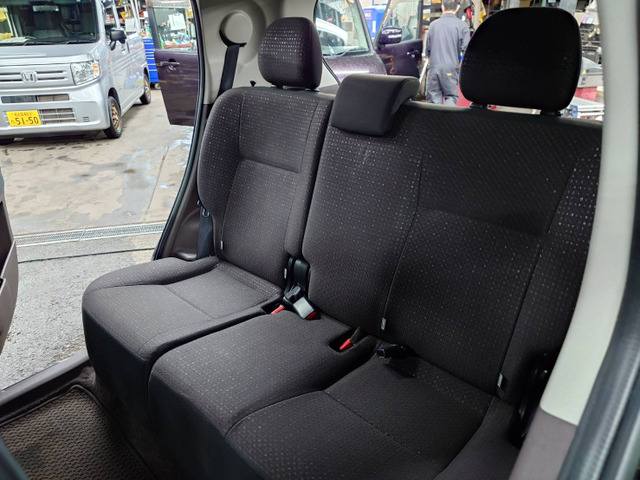 厳選仕入れをしておりますので、お客様の納得のいく1台がきっと見つかります。支払総額の中には車検費用・当年度の自動車税、全て含んでおります。ご安心してお任せください。