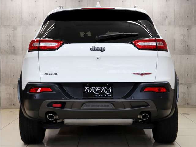 �o���p�[�`��͍�����p�x�Ƃ��ɁA���I�t���[�h�ɓK�����`������Ă��܂��B