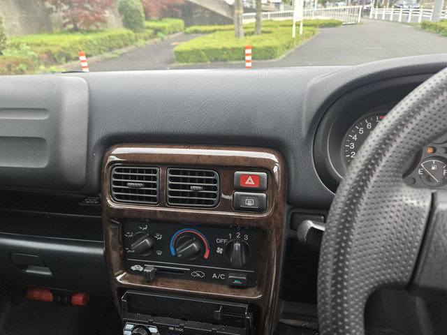 エアコン付きです。(支払総額19.8万円・圏内に限り・車検令和9年7月・リフトアップ)