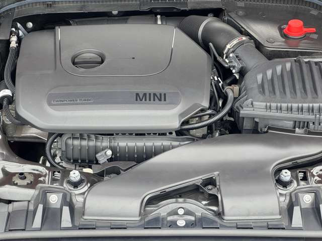 �G���W�����[����������Y��ȏ�ԂƂȂ�܂��B���[�ԑO�ɂ͊e���_���������s���܂��B