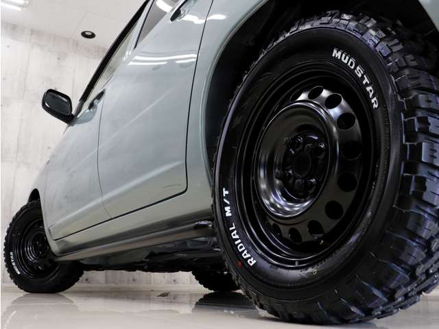 �V�i�u���b�N�X�`�[���z�C�[���ɐV�i�}�b�h�e���[���z���C�g���^�[�^�C���𑕒����A�N�e�B�u�ȕ��͋C�Ɏd�オ��܂����B