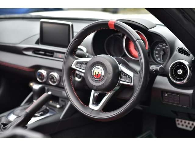 �y���i���Ԃ̂ݍ݌Ɂz���Ђł́A��ɐ��K�f�B�[���[����̃����I�[�i�[�ԁA���ЊǗ����[�U�[����ԁE����ԁA���Ћߗׂ̂��q�l����̒��ڔ���ԁA���ɂđ����]��4.5�_�ȏ�̍��i���ԗ���̔������Ē����Ă���܂��B