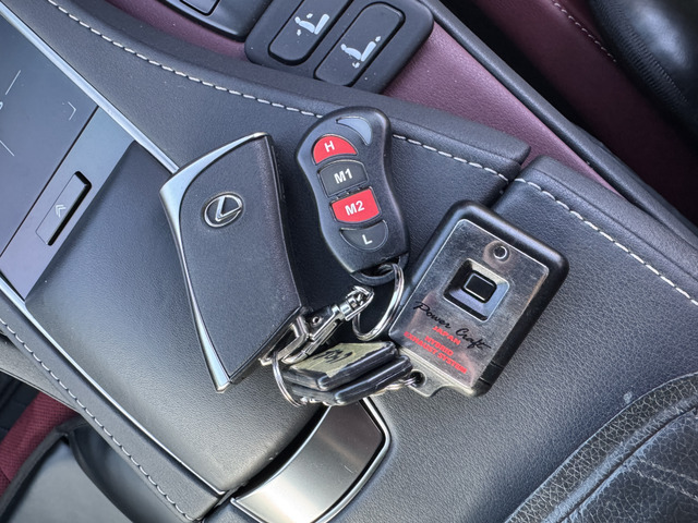 �}�t���[�̉σo���u�����R���E�G�A�T�X���샊���R��������܂�!!