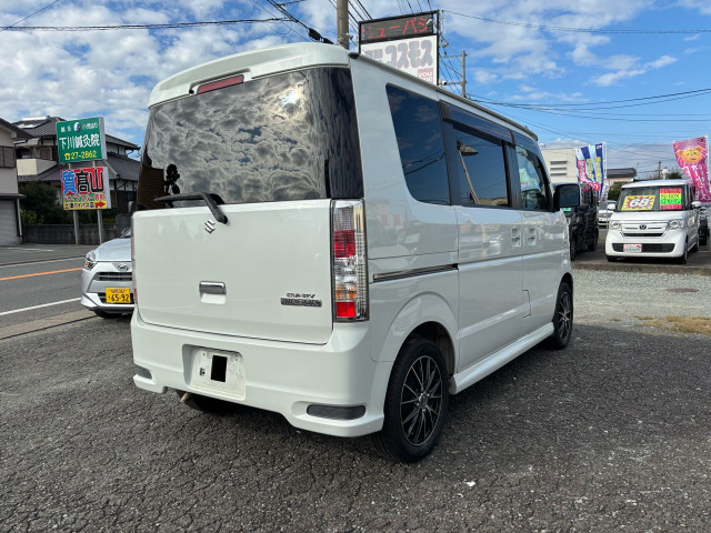 ■中古車販売士が在籍している 安心。信頼。JU適正販売店です。