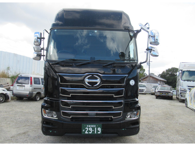 プロフィア冷凍冷蔵車