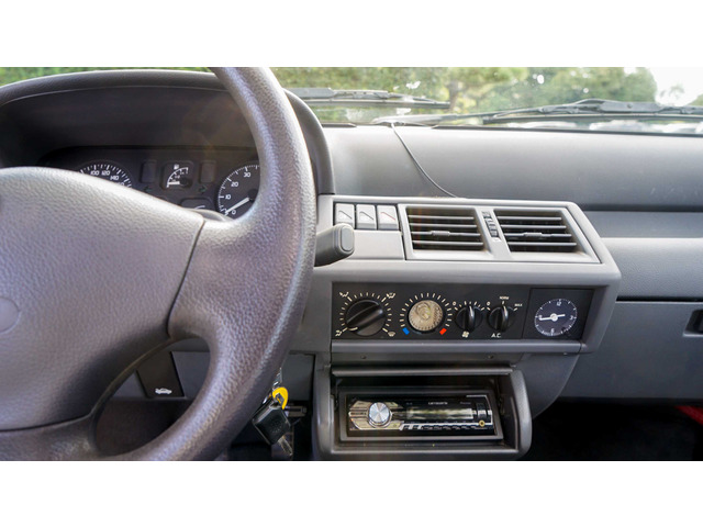 温度調整のダイヤルが回りません。今はエアコン効かせるために冷たい側になっています。