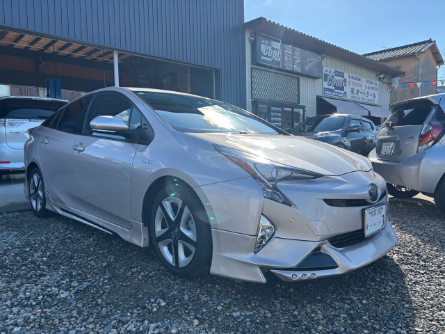 プリウス1.8 A プレミアム