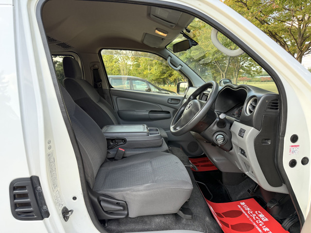 買ったばかりの愛車、ずっときれいにしていたいですよね!ご購入いただいたお車を綺麗な状態に保てるよう、コーティングなどのオプションもご用意しております。詳しくは店舗までお問い合わせください♪