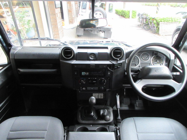 ディフェンダー