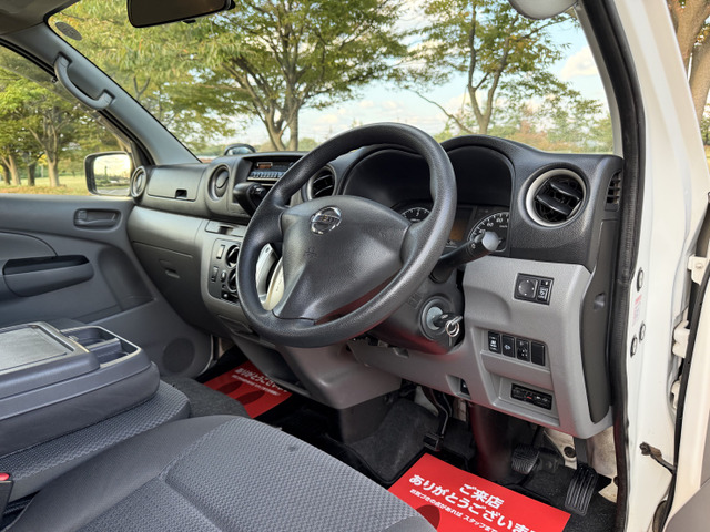 格安中古車専門店として15年営業しております。
