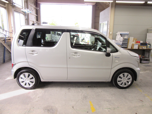 ワゴンRハイブリッド(HYBRID) FX 4WD