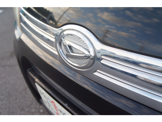 エンジン、ミッションなど金額の大きな箇所も無料修理♪代車もご用意!☆自社保証☆安心3ヶ月間の無料保証付。カーセンサーアフター保証も有り☆1年〜2年更新保証もご用意有ります。輸入車は1年保証〜有償のみです。