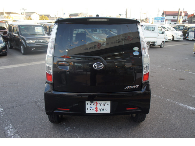 外装仕上げ、みがき、破水仕上げします。内装クリーニング ヘッドライトの黄ばみ落としてからの磨き!納車仕上げ専門の担当者がしっかり仕上げさせて頂きます。満足クォリティー!直通TEL0569-84-1338