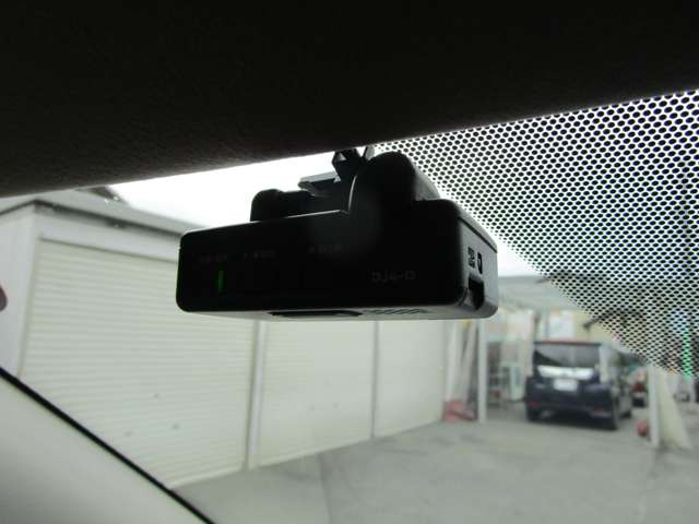 ドライブレコーダー付きで安心です!!