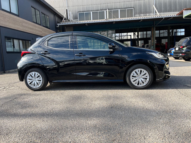 【ハイブリッド車☆】まずは気軽にお問合せ・お見積りお待ちしております。じっくり現車確認して頂けるよう、ご準備を致します!