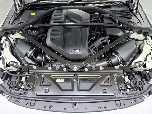 ���S���Ă���蒸�����߂ɁA�[�ԑO��BMW���K�f�B�[���[�ɂāA���X�܂ł̓O�ꂵ���_���y�я��Օi����(BMW�T�[�r�X�C���N���[�V�u)���s���A�V�ԕۏ،p����v���܂��B����p�͎ԗ��{�̉��i�Ɋ܂܂�܂��B