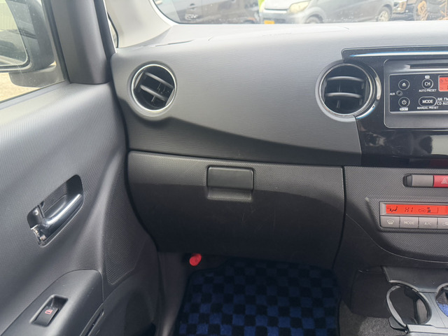 �����X��������A�����̕��ł����d�b�A���[���ALINE���ɂď��k�\�ł���