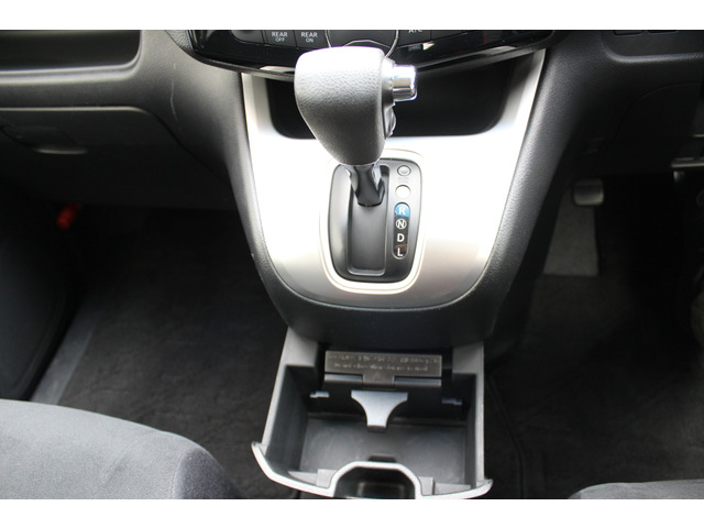 ���j�������Ɋւ�炸�A���C�y�ɂ����X������悤�X�^�b�t�ꓯ�����X���҂����Ă���܂���