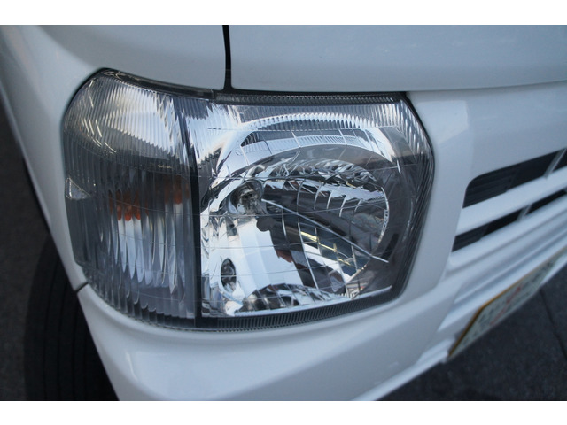 エンジン、ミッションなど金額の大きな箇所も無料修理♪代車もご用意!☆自社保証☆安心3ヶ月間の無料保証付。カーセンサーアフター保証も有り☆1年〜2年更新保証もご用意有ります。輸入車は1年保証〜有償のみです。