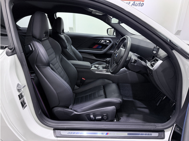 ��BMW�̃��[�J�[�ۏ�(�V�ԕۏ�)���p��������Ŕ[�Ԓv���܂��̂ŁA�����n����ɖ�����s������������܂��Ă��A�S���̐��K�f�B�[���[�ɂĖ����C�����󂯂邱�Ƃ��ł��܂��B��p�͎ԗ��{�̉��i�Ɋ܂܂�܂��B