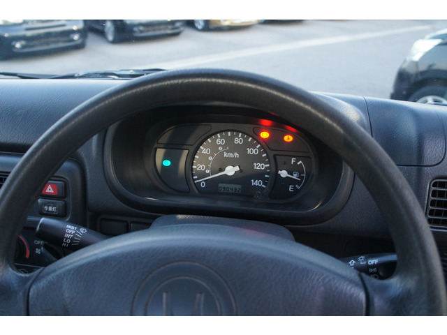 きちんとメンテナンスしてある車まだまだ乗れます。そんなお車を当店は乗り出し10万〜30万ぐらいの価格中心にて在庫してます。事故歴、修復歴、メーター改ざん車のお車は基本的に仕入れしません