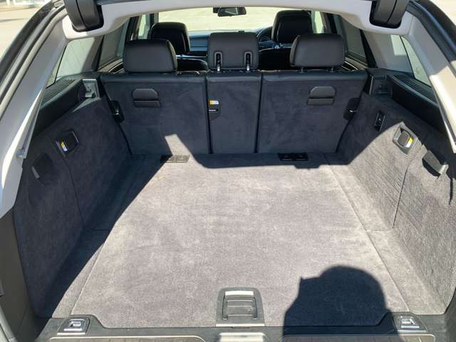 シートアレンジも可能です!広々と座席をあれんじすることができます!