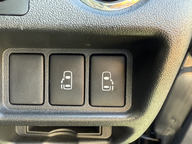 �����I�v�V�����̗����p���[�X���C�h�h�A�ł�