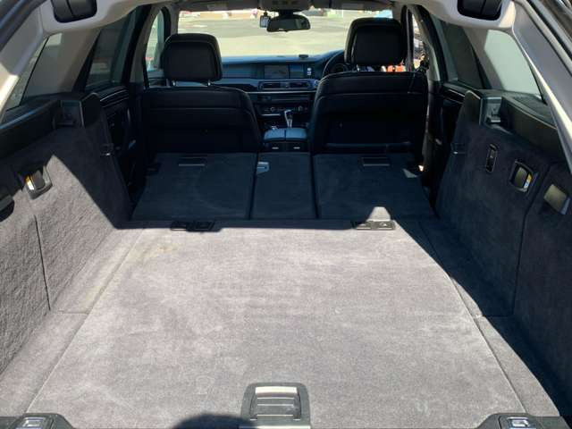 シートアレンジも可能です!広々と座席をあれんじすることができます!