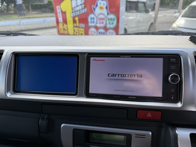 �t�����g�_�u�����j�^�[!�i�r�Œn�}�����Ȃ��獶�̃��j�^�[�Ńe���r��DVD������܂�