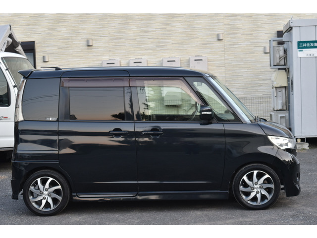 現地オークションにて仕入れております。