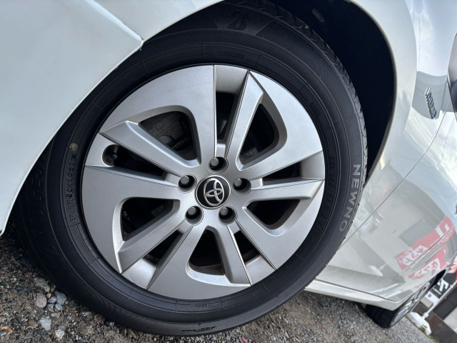 ����15�C���`AW�������Ă���܂��B�e��J�X�^��������܂��̂ŁA�܂��͂��C�y�ɂ��⍇���������B