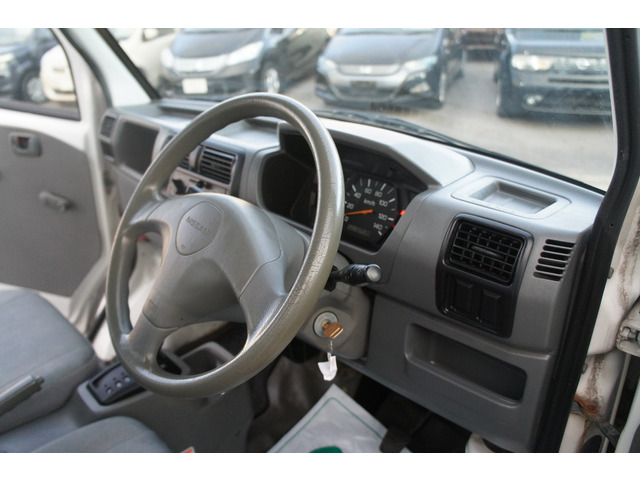 常時店舗在庫300台以上あります。当店は厳選仕入れをしております。輸入車 国産車 注文車 納得のいく、お客様のお探しのいいお車がきっと見つかります。☆直通TEL0569-84-1338