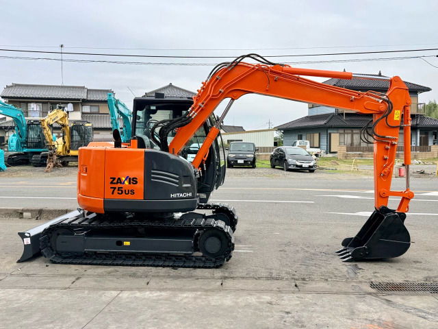 日立油圧ショベル