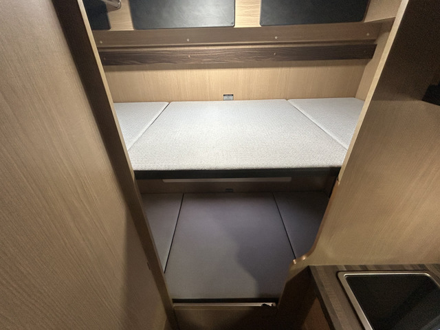 ��l�C�̏�ݓ�i�x�b�h!