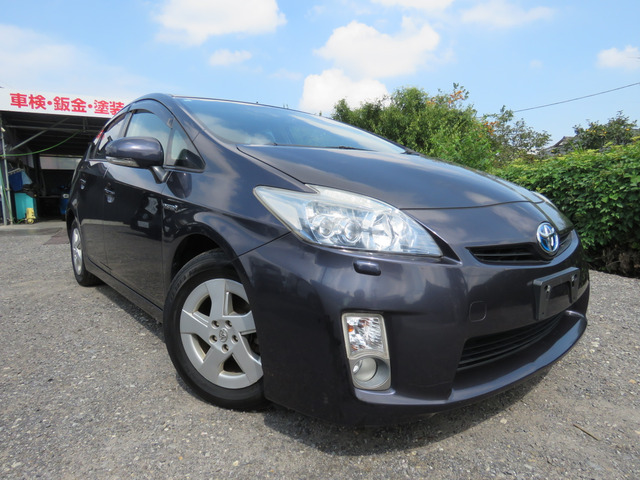 プリウス1.8 S LEDエディション