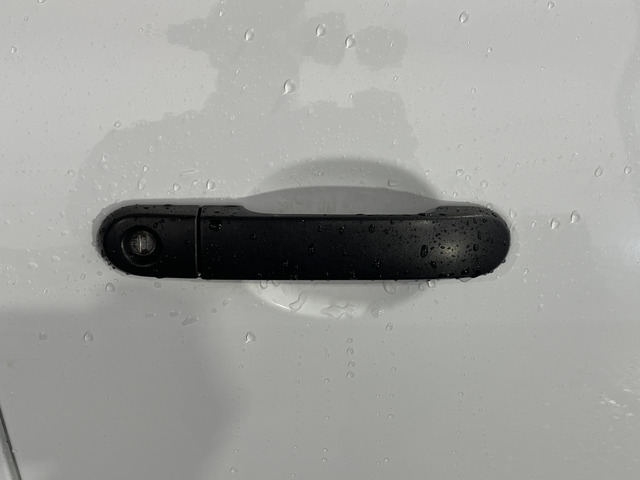 �y�x�����z���i�X�z���Ԃ������������܂��āA���ɗL�������܂��B�݌Ɏԗ��ɂȂ�܂��̂ŁA���񂲓s���̋X�������ɁA���ɗ��ĉ������B���X�\��������ƁA���ē����X���[�Y�ł��B