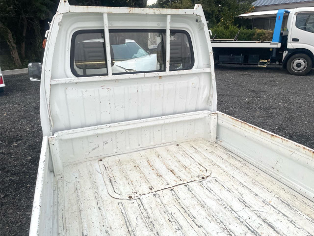 �L���r���㕔���������݂͂������܂���B�Ԍ��A���b�J�[���ŕs�݂����ׂ̈����X�̍ۂɂ�090-5566-1626���܂ł��A����������(^^��