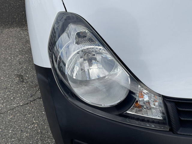 �y�x�����z���i�X�z���Ԃ������������܂��āA���ɗL�������܂��B�݌Ɏԗ��ɂȂ�܂��̂ŁA���񂲓s���̋X�������ɁA���ɗ��ĉ������B���X�\��������ƁA���ē����X���[�Y�ł��B