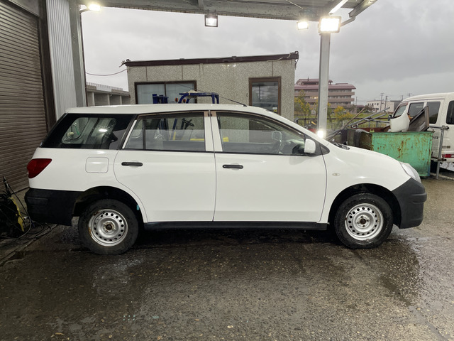 �y�x�����z���i�X�z���Ԃ������������܂��āA���ɗL�������܂��B�݌Ɏԗ��ɂȂ�܂��̂ŁA���񂲓s���̋X�������ɁA���ɗ��ĉ������B���X�\��������ƁA���ē����X���[�Y�ł��B