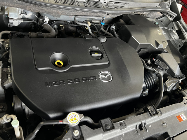 ���ڂ����G���W����2L ����4�C��DOHC �����G���W��(DISI)�𓋍ځB�g�����X�~�b�V������5��AT�B