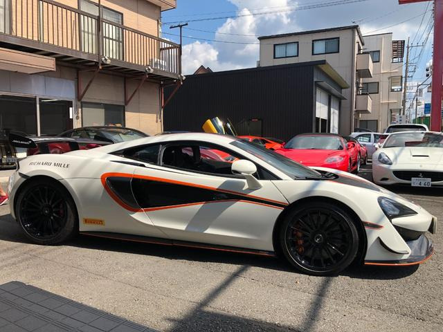 全国どこでもお車をお届けいたします!近隣の方はもちろん、遠方の方もお気軽にお問い合わせ下さい!日本全国、当店のネットワークで格安陸送にてお届け致します!♪お問い合わせは「042-705-4889」