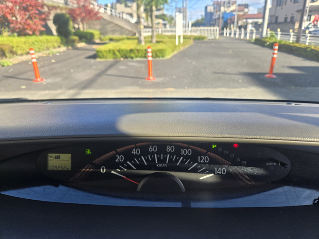 �����s�Ԃł��B(�x�����z14.8���~�E�����Ɍ���E�i�r�E�^�C�~���O�`�F�[���ł��̂Ńx���g�����K�v�������܂�)