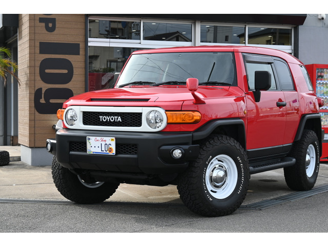 トヨタ FJクルーザー 2010年モデル レッドカラーパッケージの価格