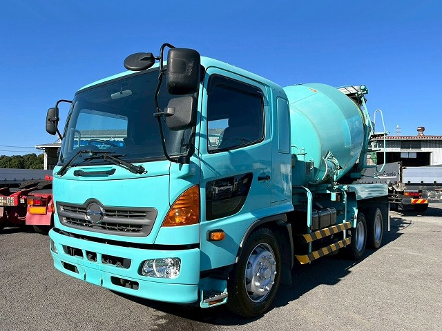 レンジャーミキサー車