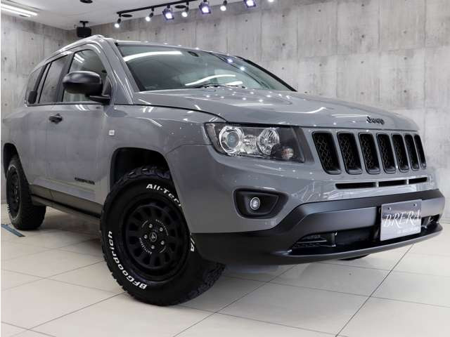 どの角度から見ても、迫力のフォルムに仕上がっております。