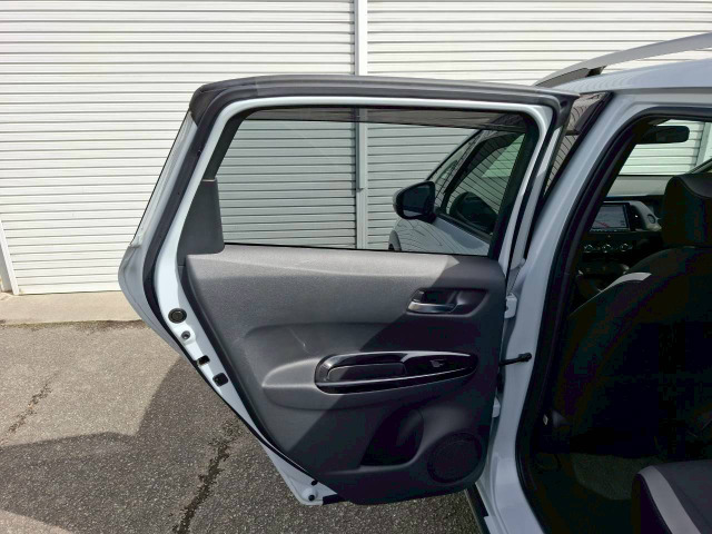 �E�㕔���ȃh�A��