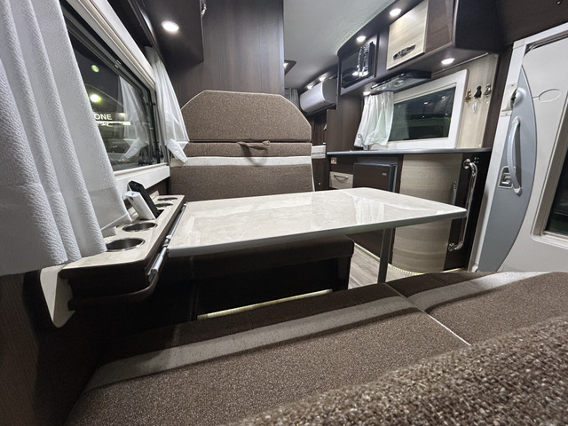 �������A�@�\���A�g�p�l���ǂ������Ă�����������������L�����s���O�J�[�ł�!