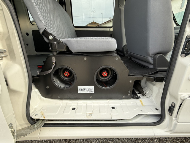 天然ガス車です。